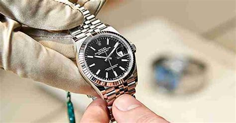 smontare corona rolex|Il tuo Rolex nel quotidiano .